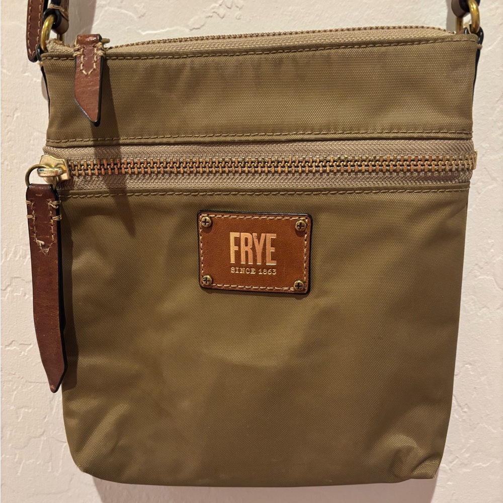 Frye Ivy Crossbody Bag in Khaki